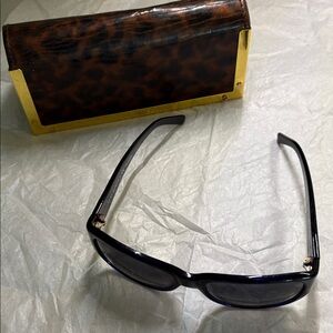 Tory Burch Black Sunglasses with Tortoise Shell Case